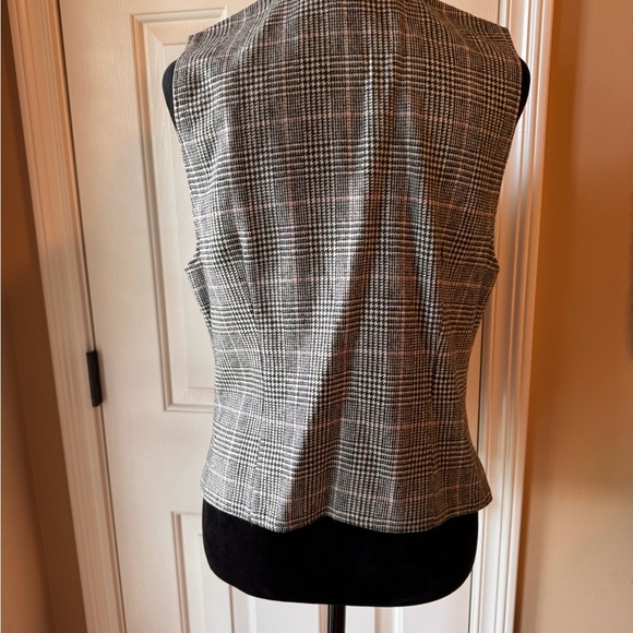 Pendleton 100%wool grey, black and pink Plaid Button-Up Vest - Picture 3 of 6
